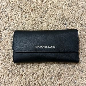MICHAEL KORS BLACK/SILVER WALLET GOOD CONDITION